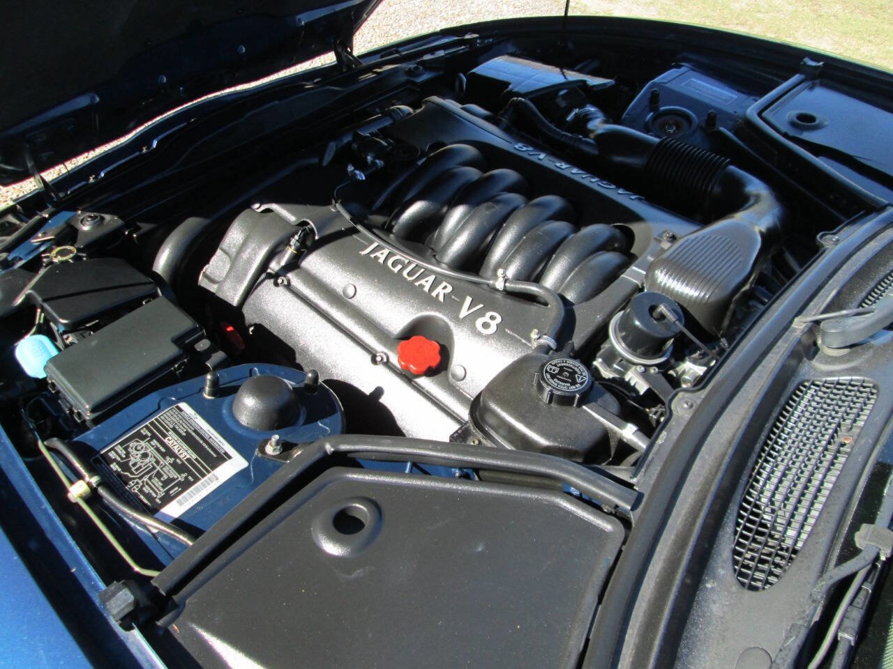 Used 1998 Jaguar XK8 XK8 2dr Convertible image 44