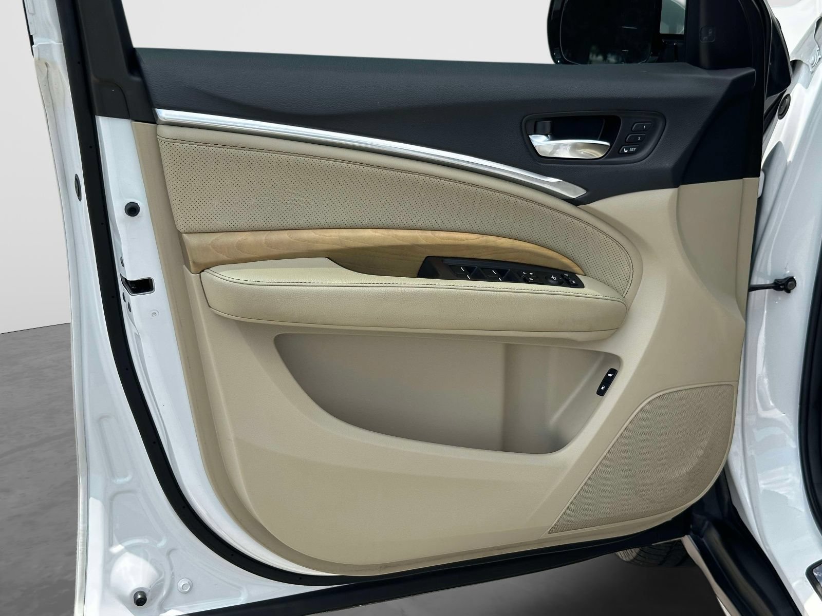 Certified 2020 Acura MDX SH-AWD w/ Technology Package image 17