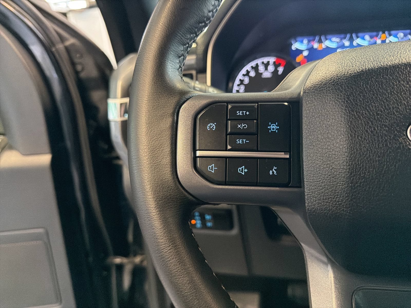 Used 2023 Ford F150 XLT w/ Equipment Group 302A High AWD/4WD image 17