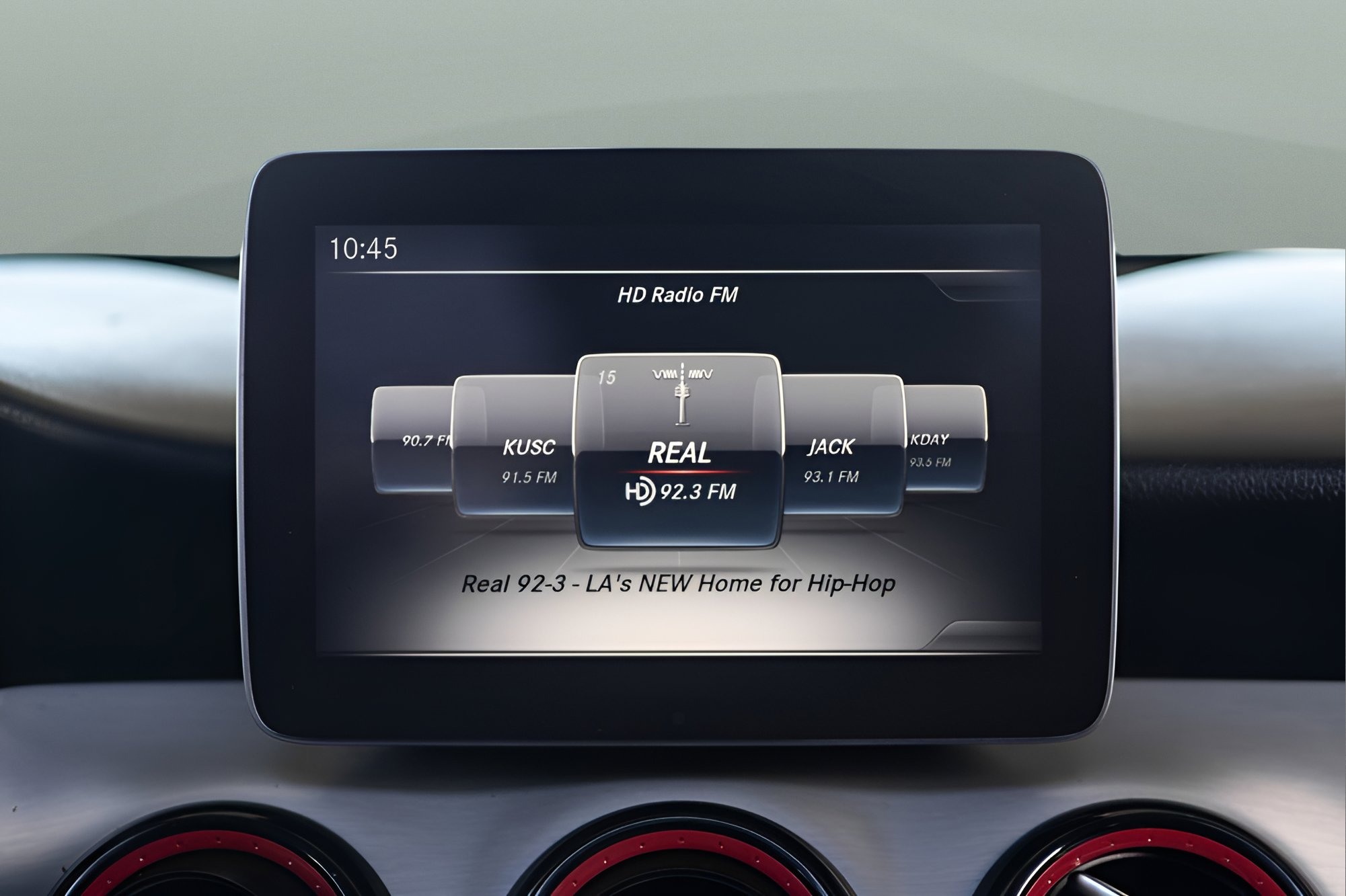 Used 2017 Mercedes-Benz CLA 250 image 28