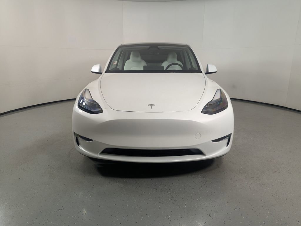 Used 2023 Tesla Model Y Long Range image 2