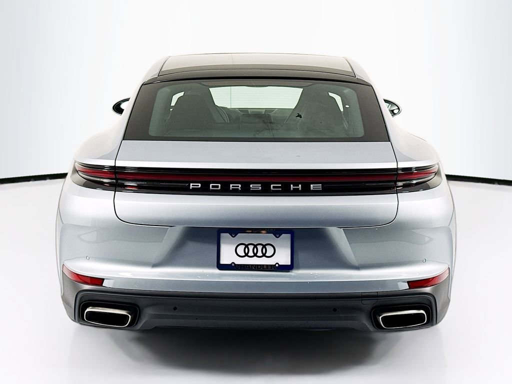 Used 2025 Porsche Panamera image 6