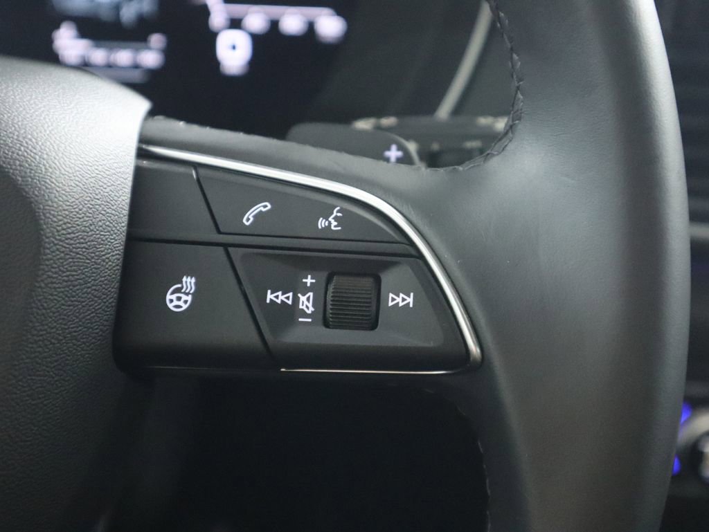 Certified 2025 Audi Q5 2.0T Premium Plus w/ Premium Plus Package image 12