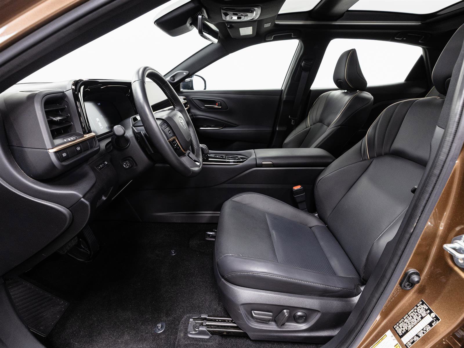 Certified 2025 Toyota Crown Platinum w/ Carpet Mat Package (TMS) image 4