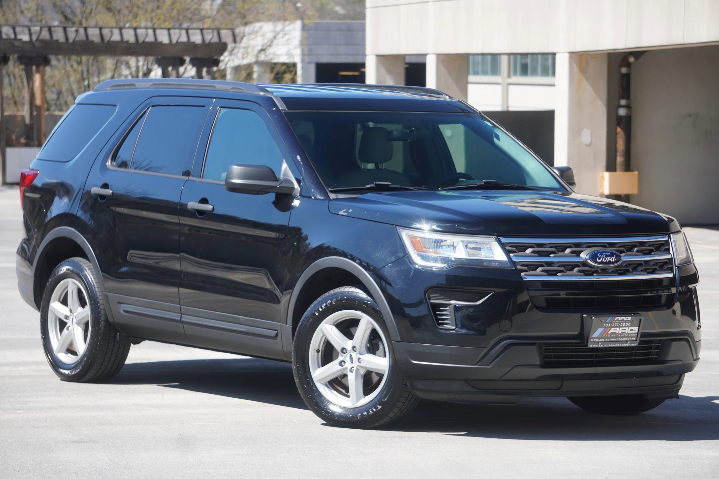 Used 2018 Ford Explorer 4WD image 2