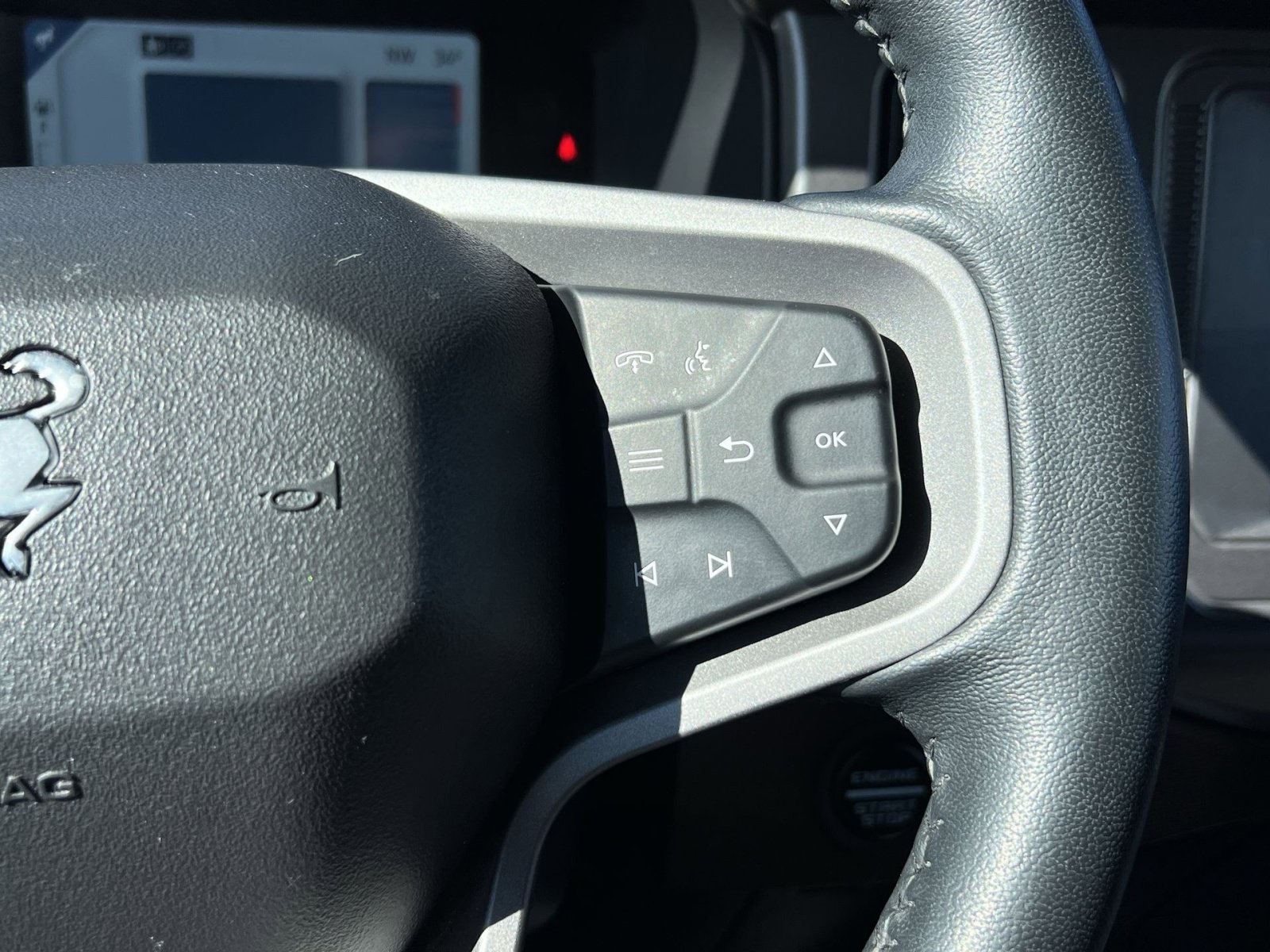 Used 2023 Ford Bronco Outer Banks image 33