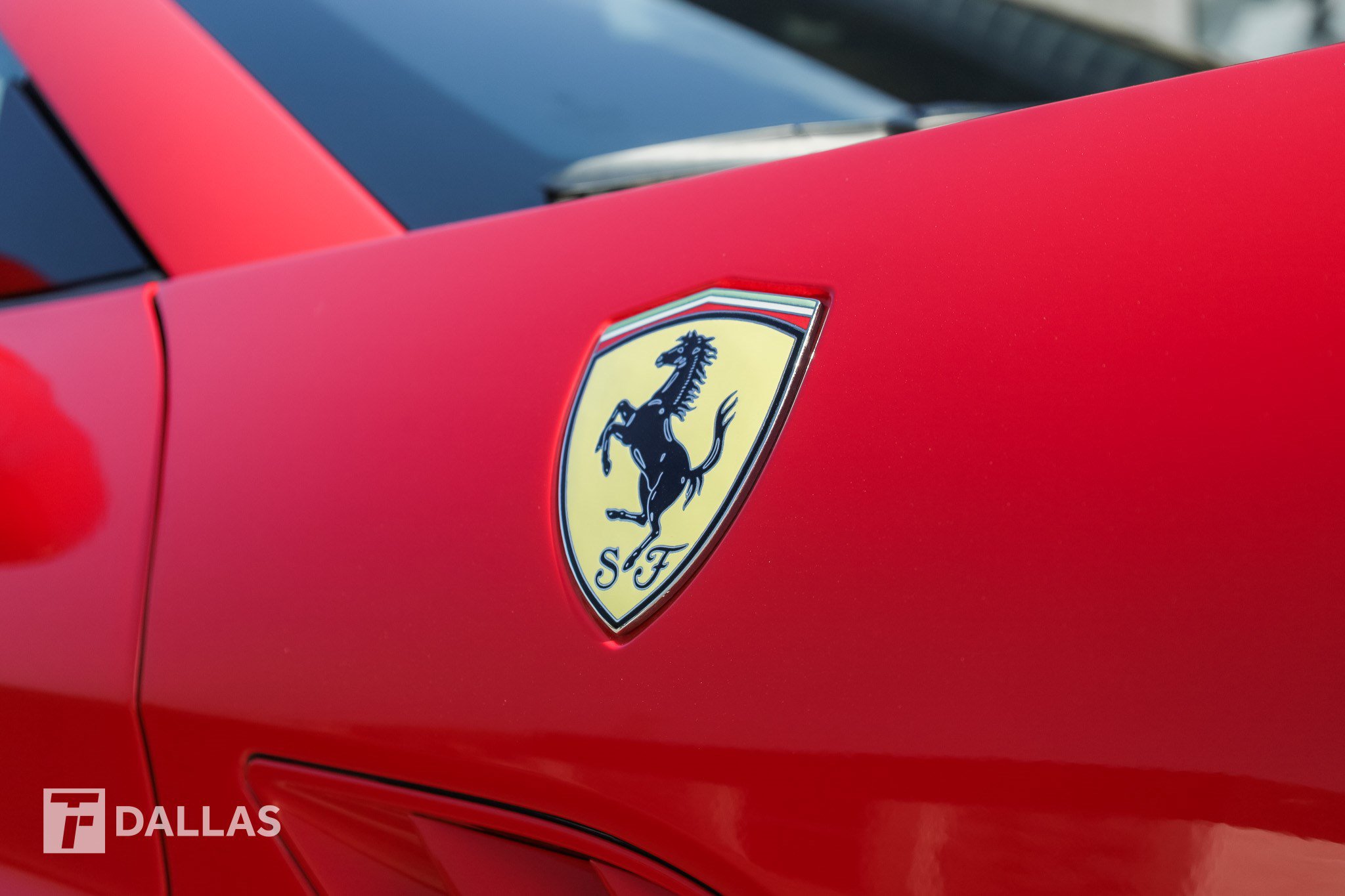 Used 2010 Ferrari California RWD image 20