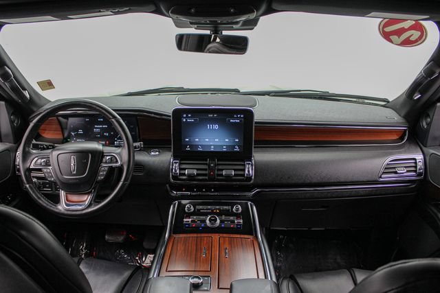Used 2021 Lincoln Navigator L Reserve AWD/4WD image 28