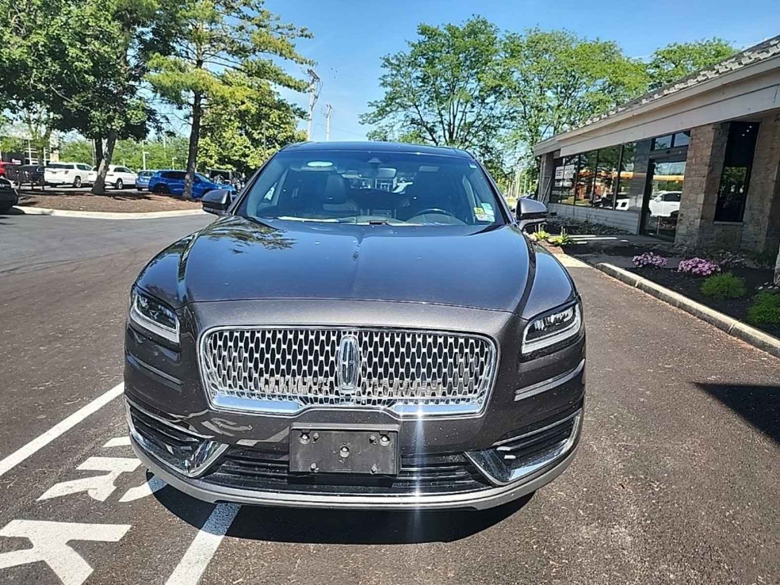 Used 2019 Lincoln Nautilus Select AWD/4WD image 3