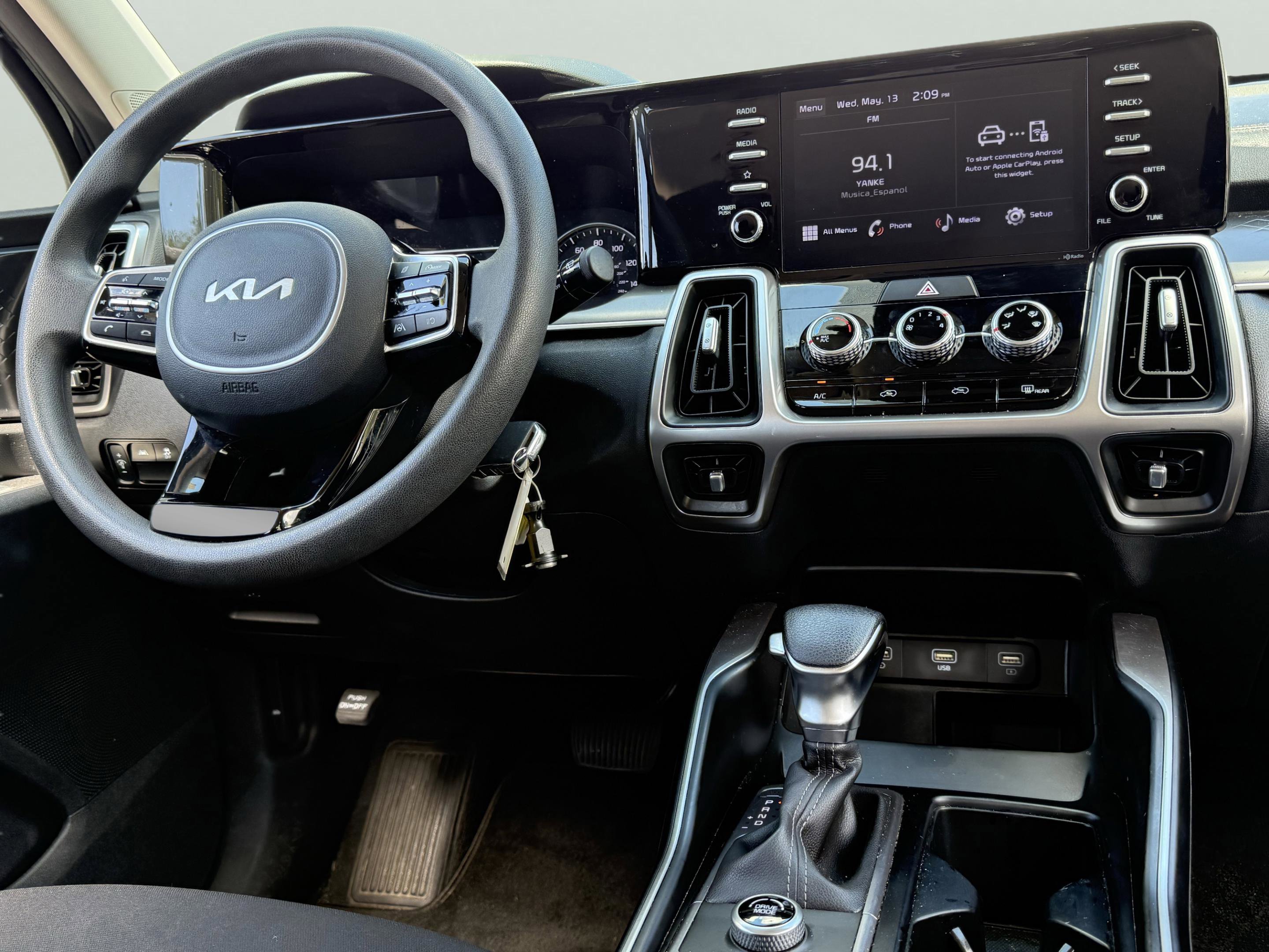 Used 2022 Kia Sorento LX FWD image 10