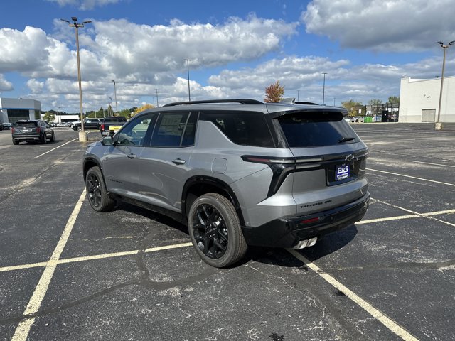 New 2026 Chevrolet Traverse RS w/ LPO, Floor Liner Package image 7