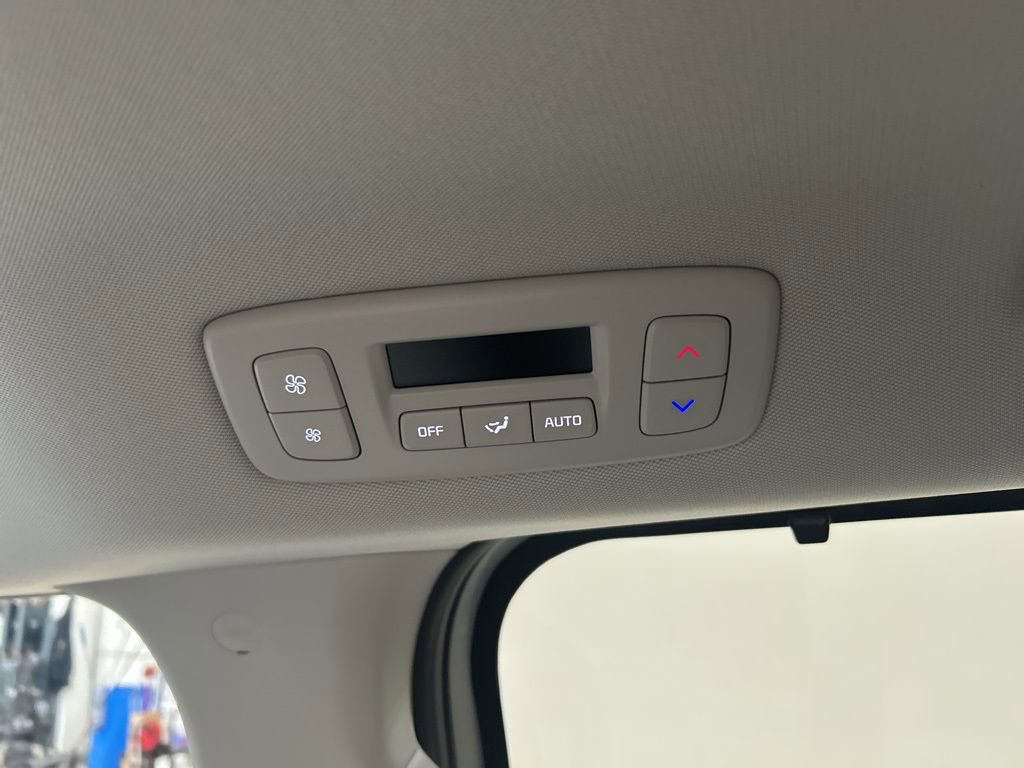 New 2026 Kia Carnival SX w/ SX Dark Edition Package image 30