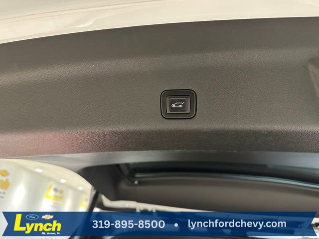 Used 2021 Chevrolet Tahoe Z71 w/ Z71 Signature Package image 19