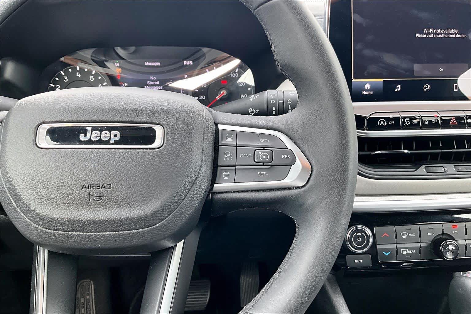 Used 2025 Jeep Compass Limited AWD/4WD image 20