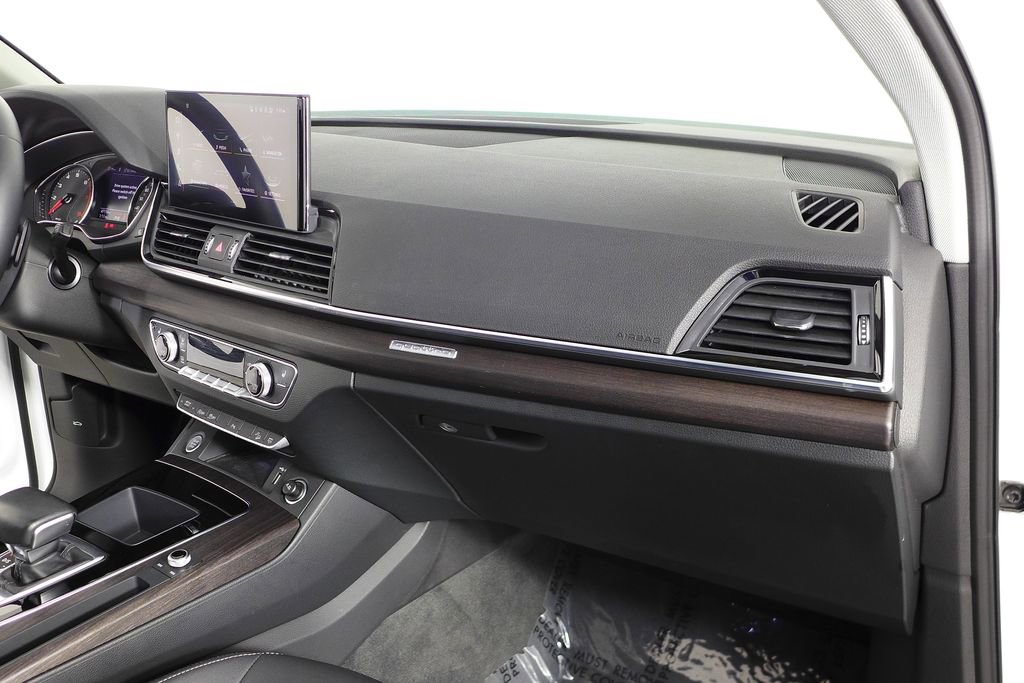 Used 2022 Audi Q5 2.0T Premium w/ Convenience Package image 14