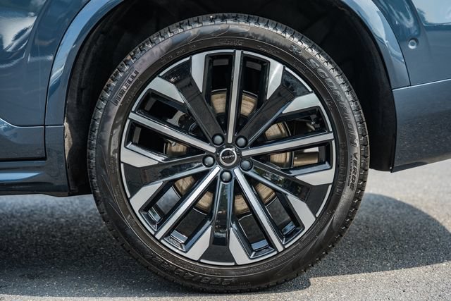 New 2026 Volvo XC90 T8 Ultra w/ Protection Package Premier AWD/4WD image 19