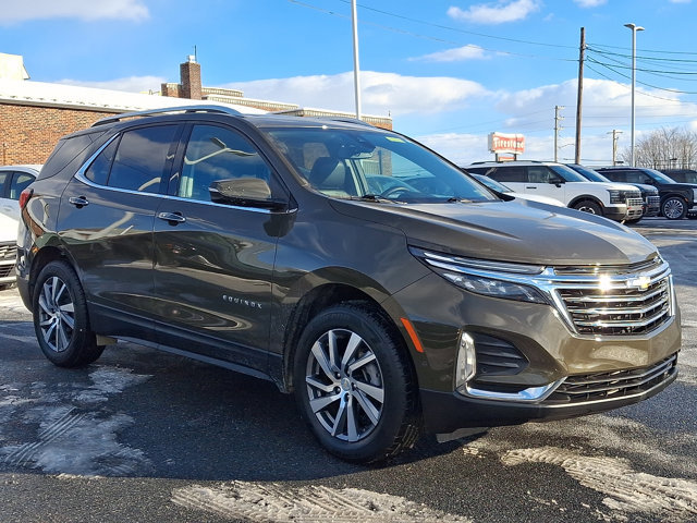 Used 2023 Chevrolet Equinox Premier image 3