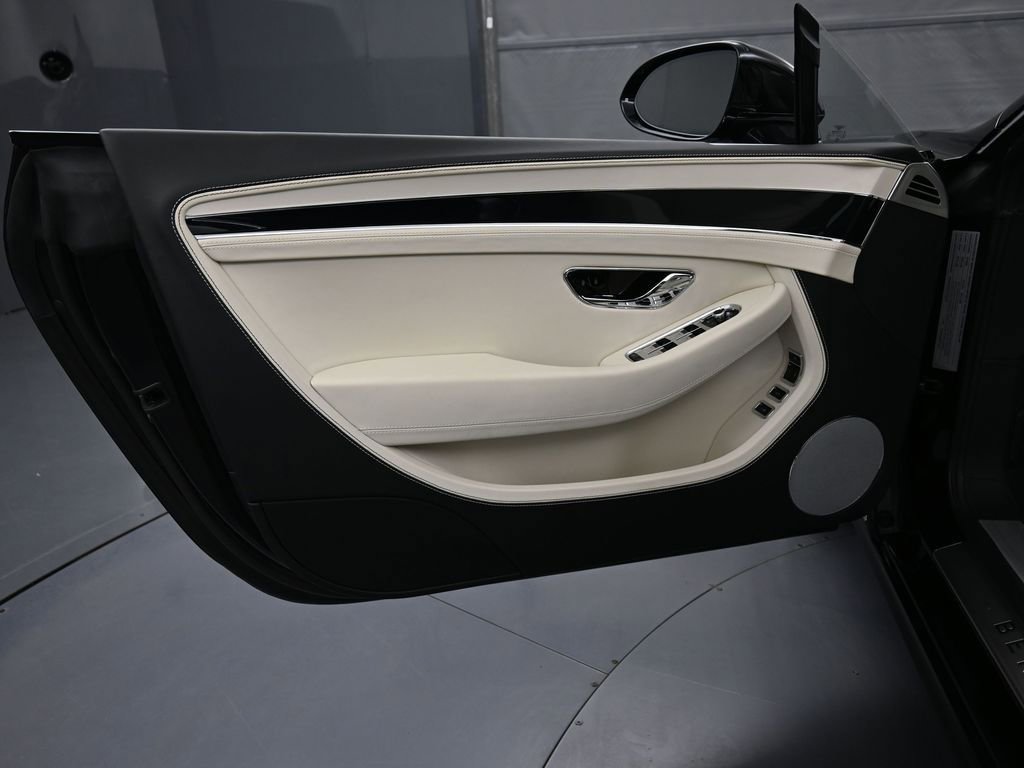 Used 2026 Bentley Continental GTC AWD/4WD image 15