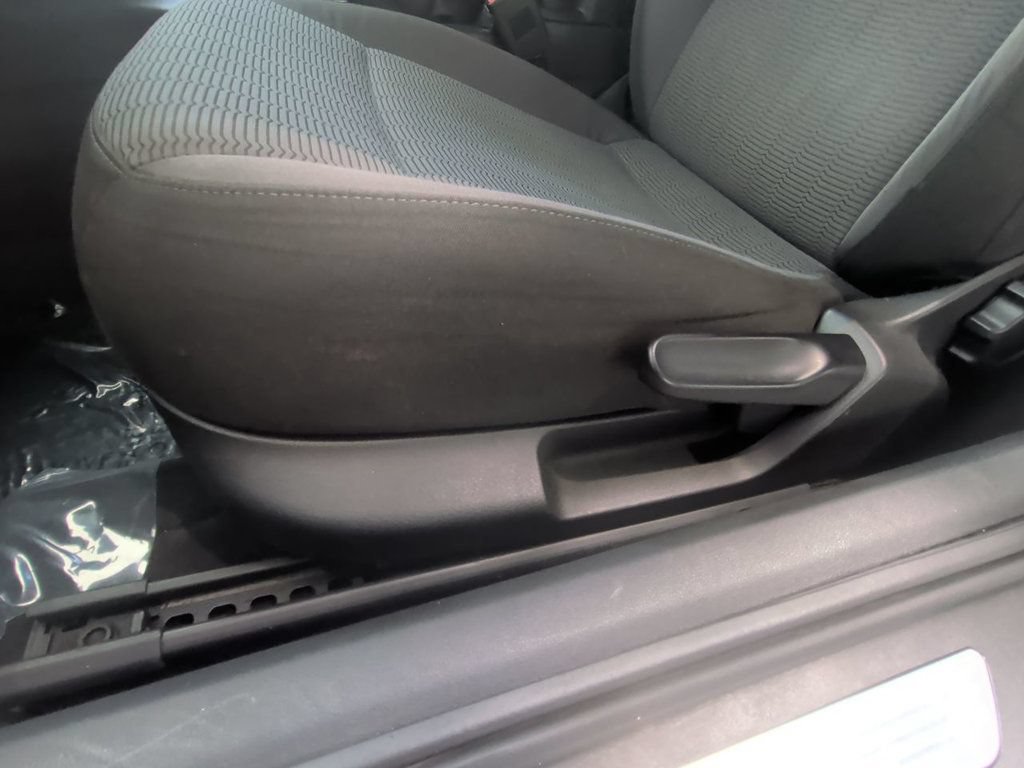 Used 2014 Volkswagen Beetle 2.5 FWD image 13