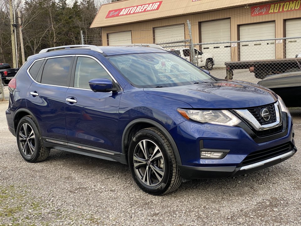 Used 2018 Nissan Rogue SL FWD image 3