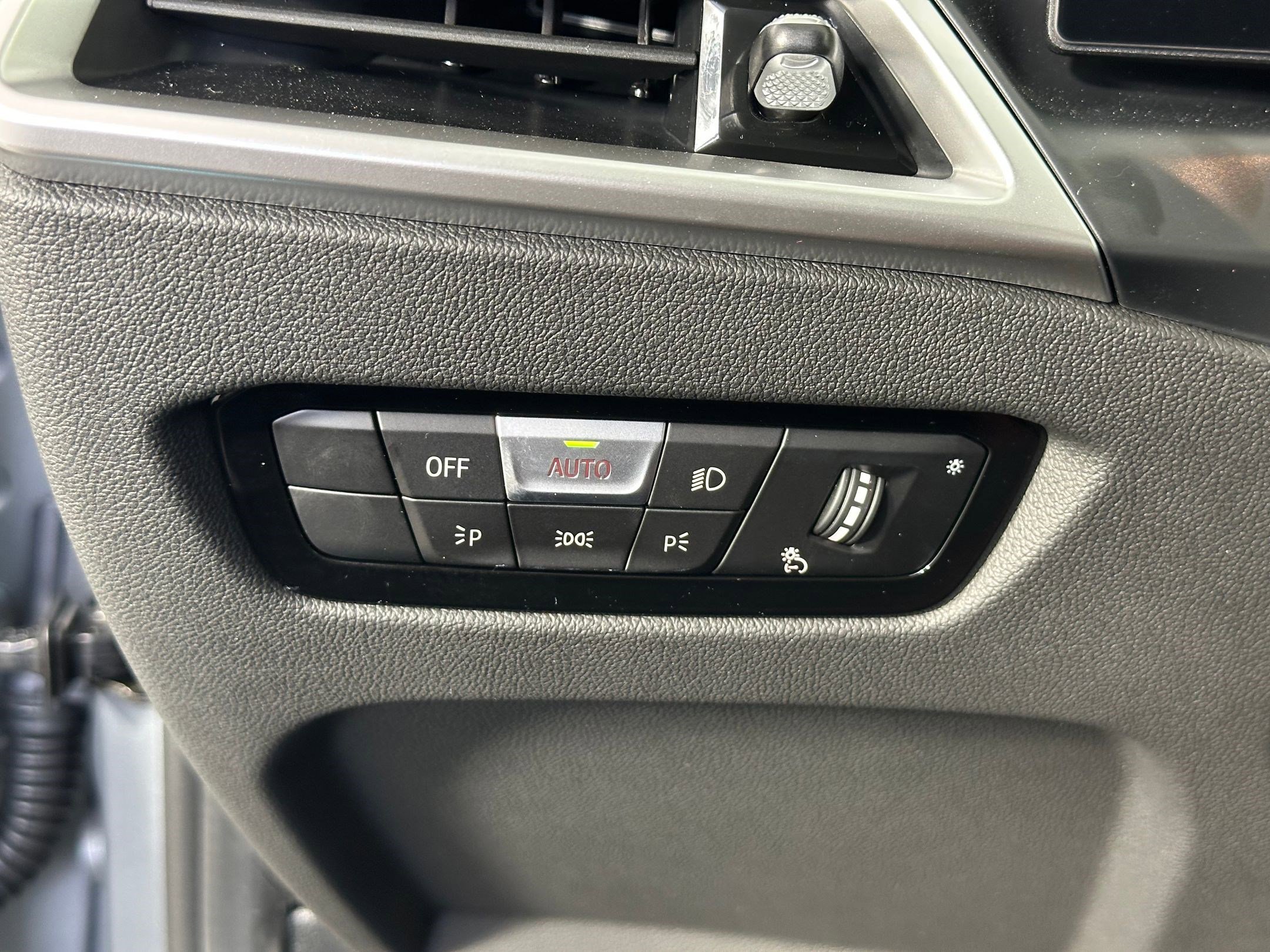 New 2026 BMW M340i w/ Premium Package image 28