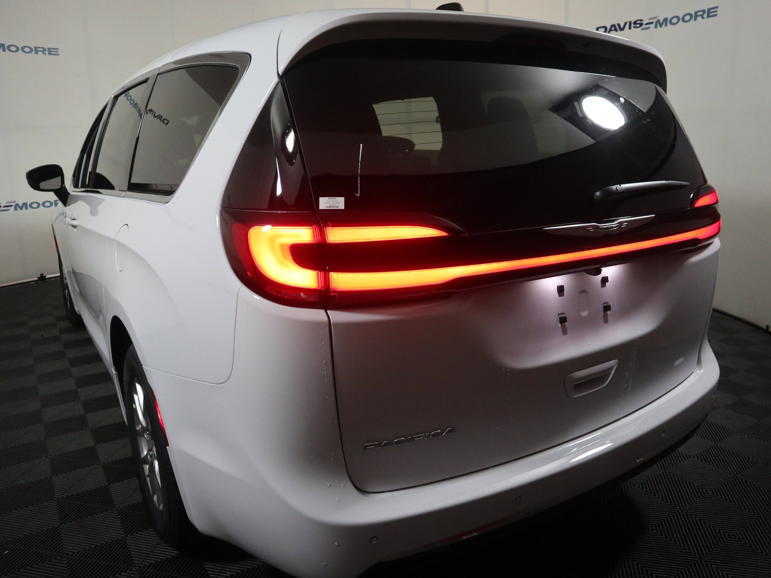 New 2026 Chrysler Pacifica Select image 9