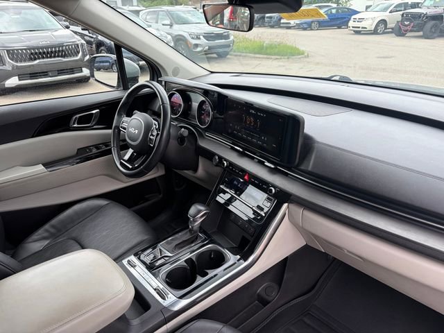 Used 2022 Kia Carnival SX FWD image 7
