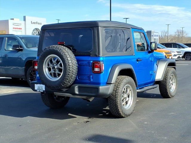 Used 2025 Jeep Wrangler Sport image 26