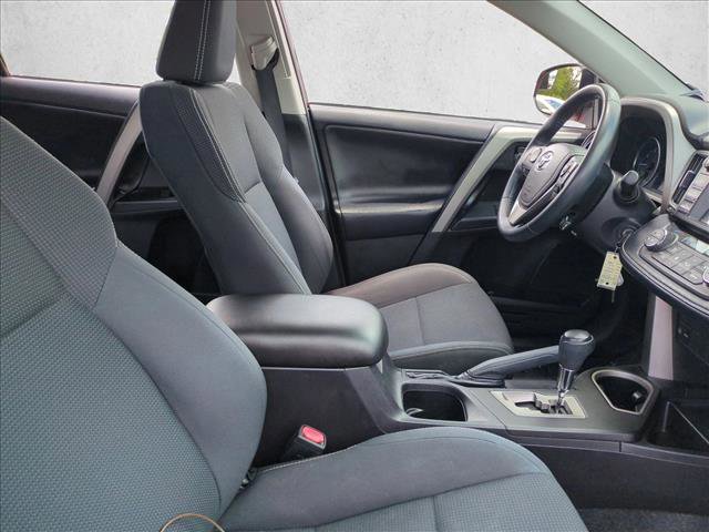 Used 2018 Toyota RAV4 XLE FWD image 20