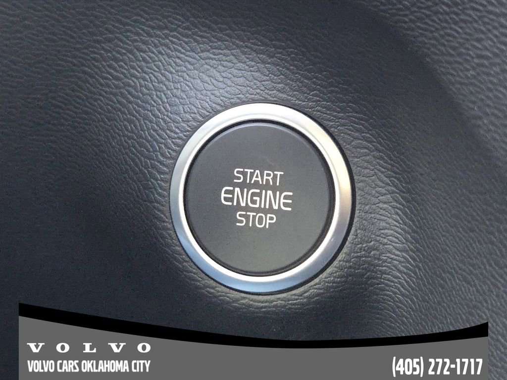 New 2026 Volvo XC40 B4 Core w/ Protection Package Premier image 20