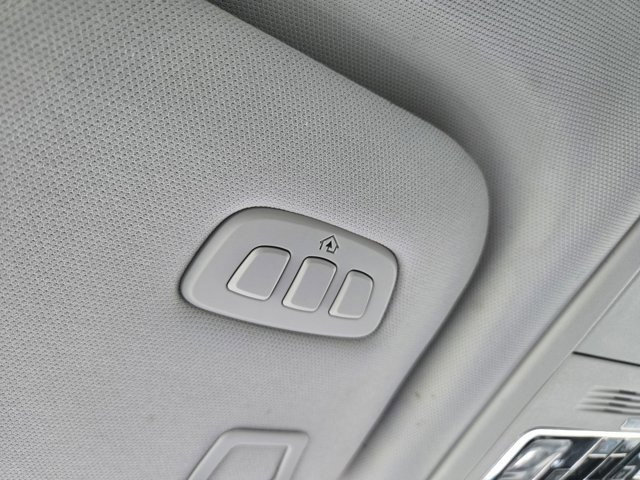 Used 2024 Lincoln Nautilus Reserve w/ Equipment Group 202A image 18