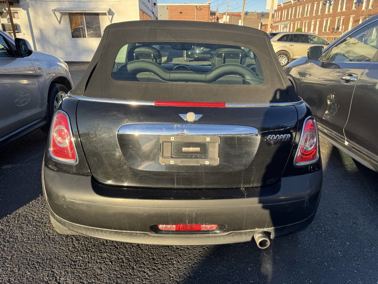 Used 2011 MINI Cooper Convertible image 3