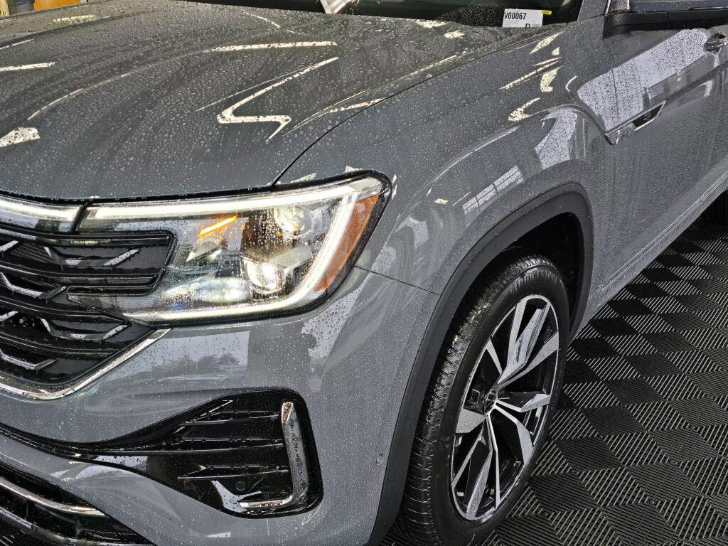 New 2026 Volkswagen Atlas SEL Premium R-Line image 10