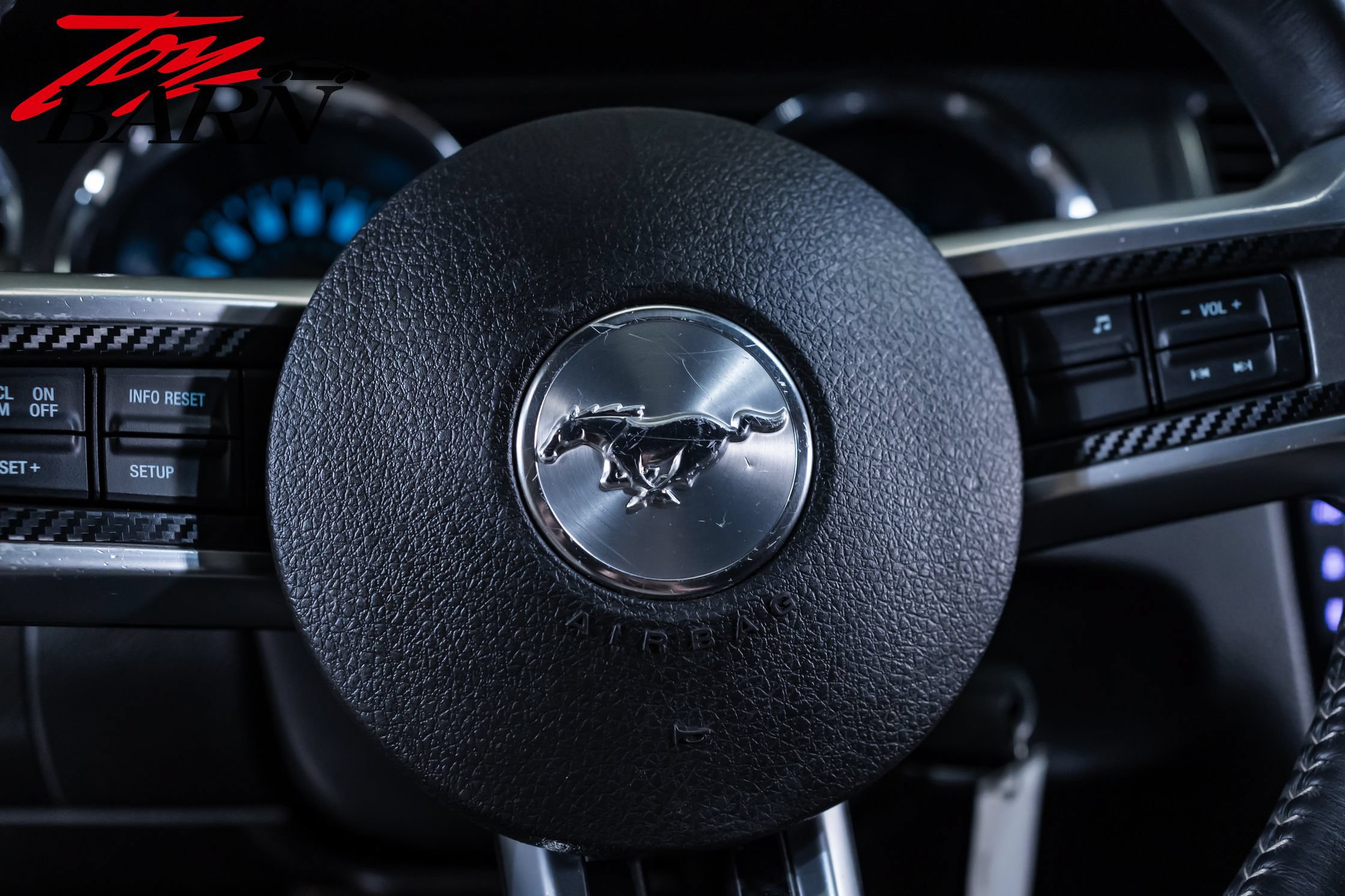 Used 2014 Ford Mustang Coupe RWD image 23