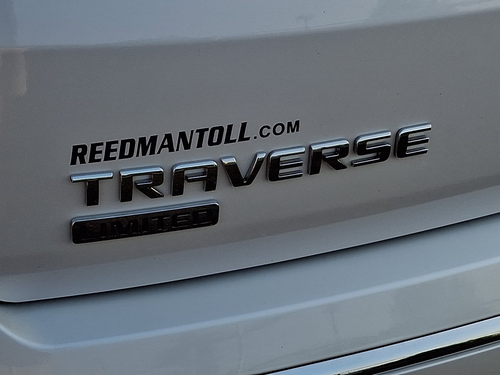 Used 2024 Chevrolet Traverse High Country FWD image 36