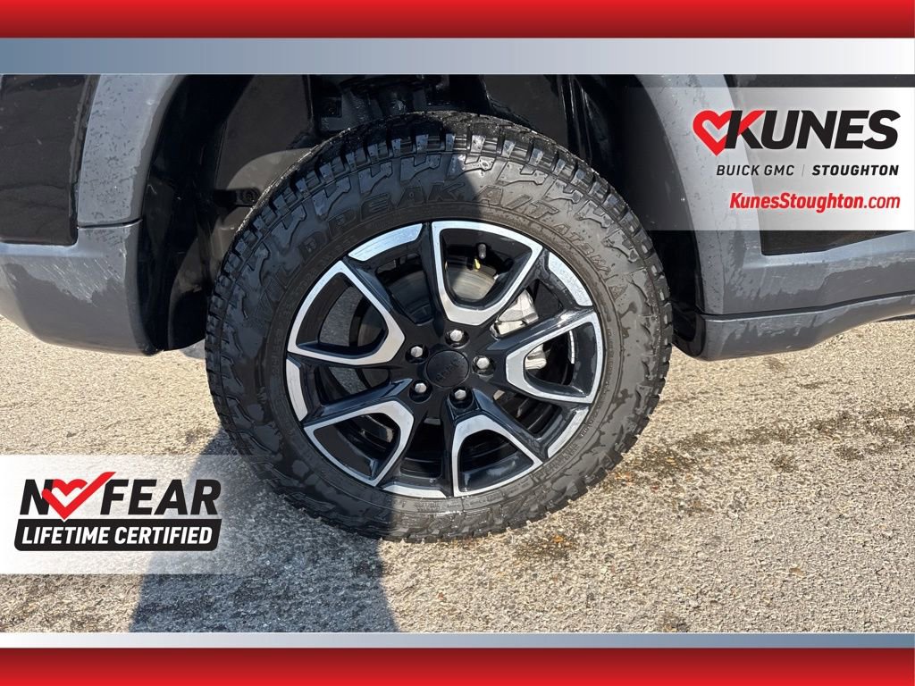 Used 2024 Jeep Compass Trailhawk image 14