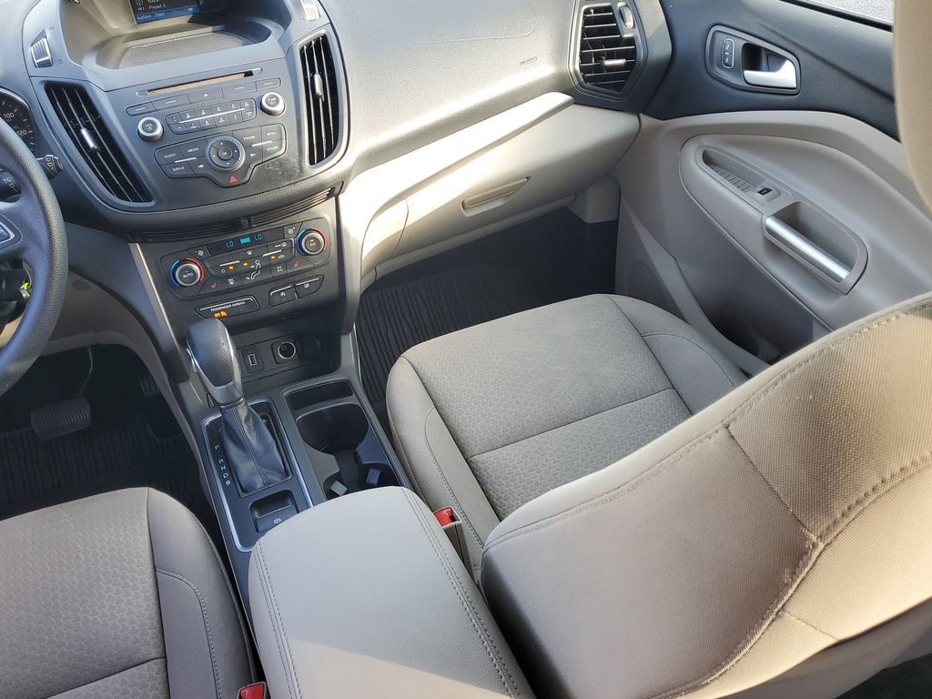 Used 2018 Ford Escape SE image 18