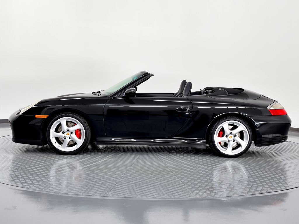 Used 2004 Porsche 911 Carrera RWD image 2
