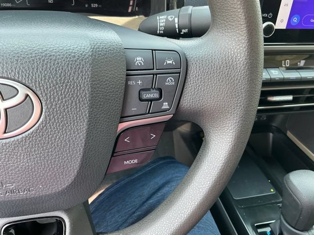 Used 2025 Toyota Camry LE FWD image 26