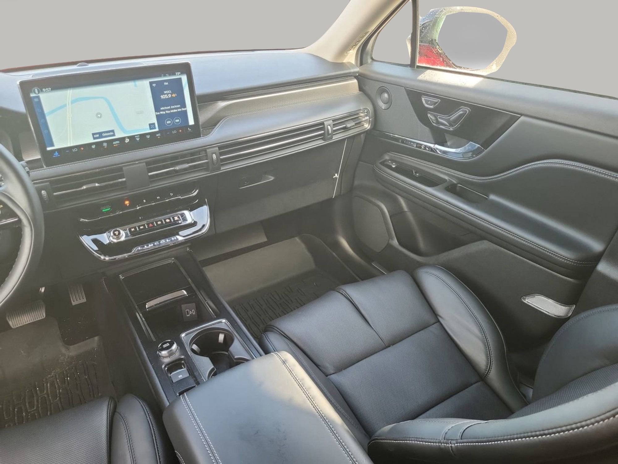 Used 2025 Lincoln Corsair Grand Touring w/ Equipment Group 302A image 15