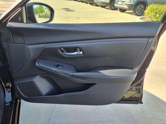 Used 2025 Nissan Sentra SV FWD image 22