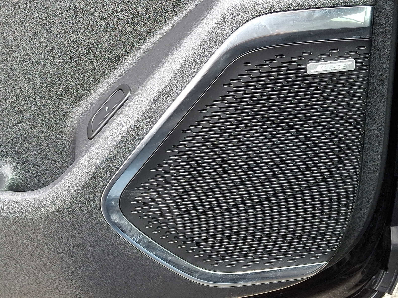 Used 2024 GMC Acadia Elevation image 26