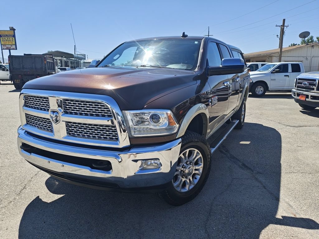 Used 2015 RAM 2500 Laramie w/ Convenience Group AWD/4WD image 3
