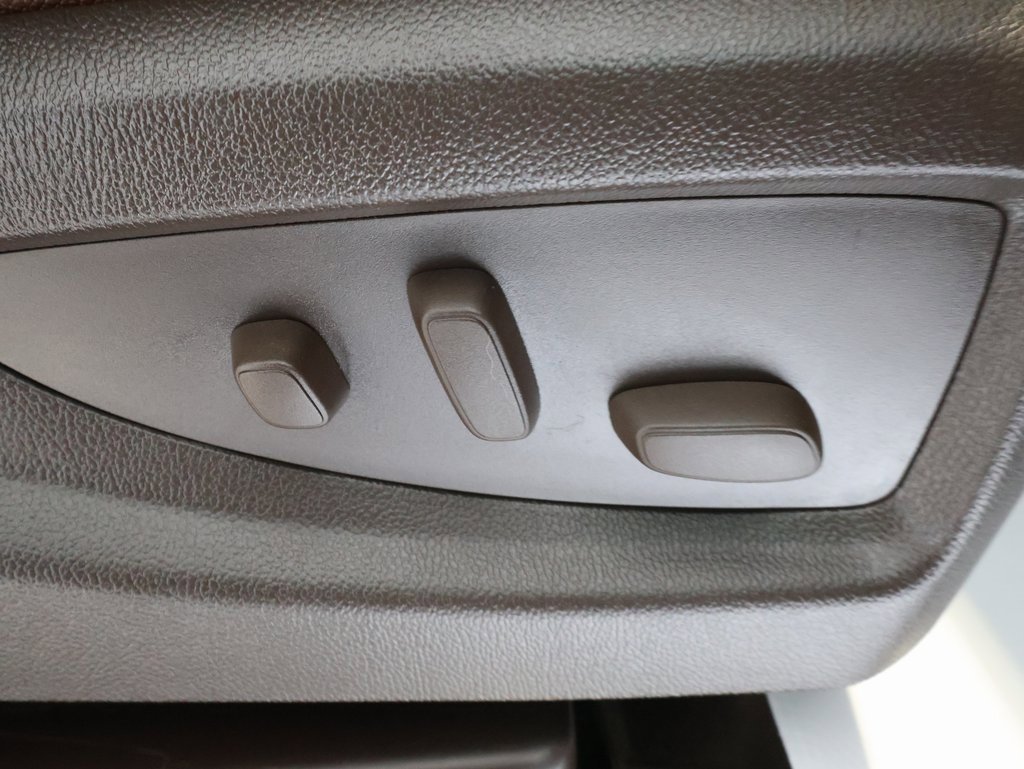 Certified 2016 Chevrolet Silverado 2500 High Country w/ Duramax Plus Package image 37