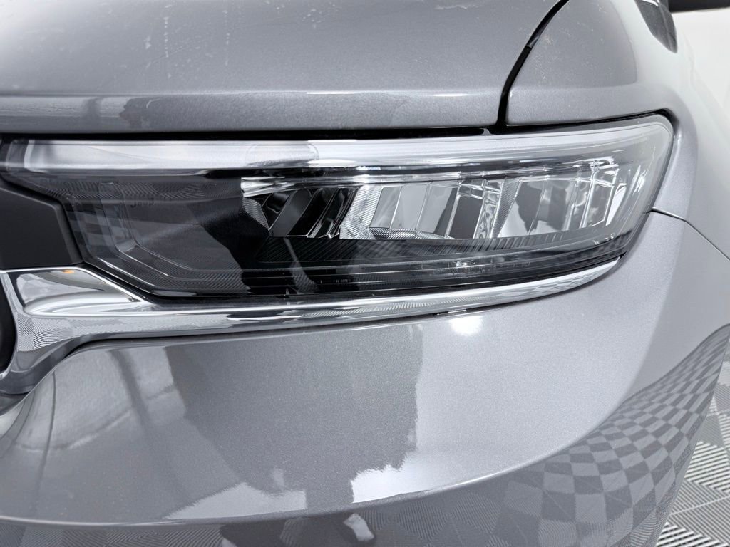 New 2025 Jeep Grand Cherokee L Laredo image 20