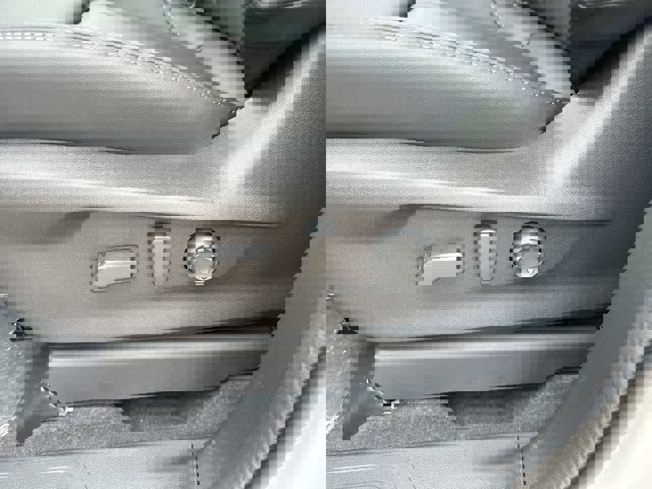 New 2025 Subaru Ascent Limited image 13