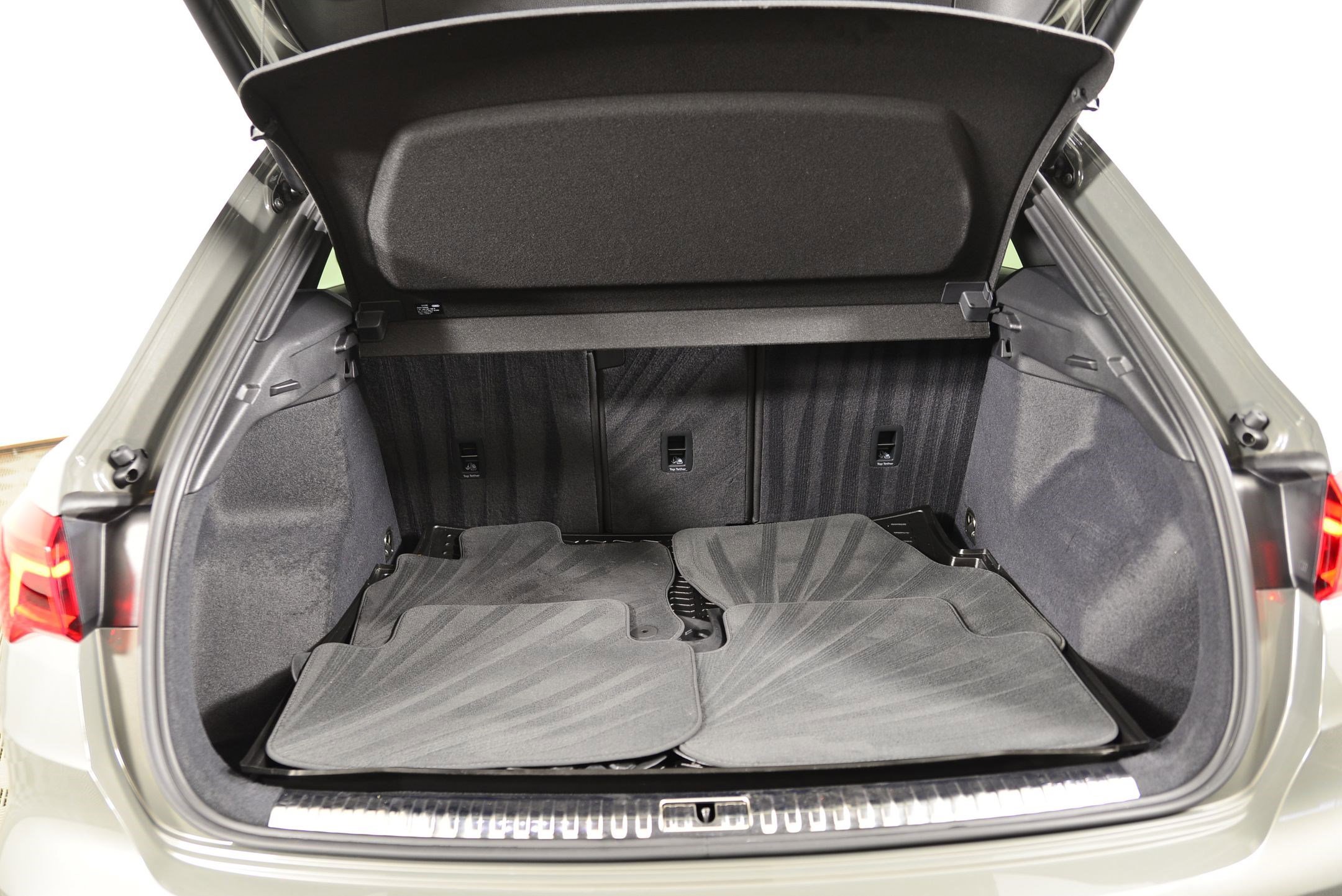 Certified 2023 Audi Q3 2.0T Premium w/ Convenience Package image 24