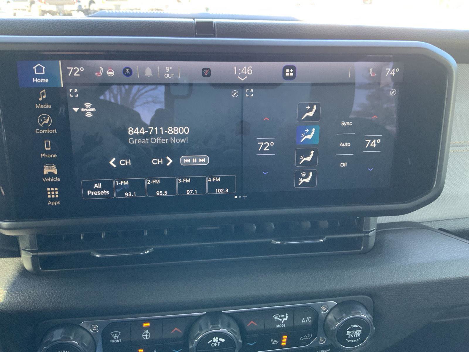 Used 2025 Jeep Wrangler Sport image 30