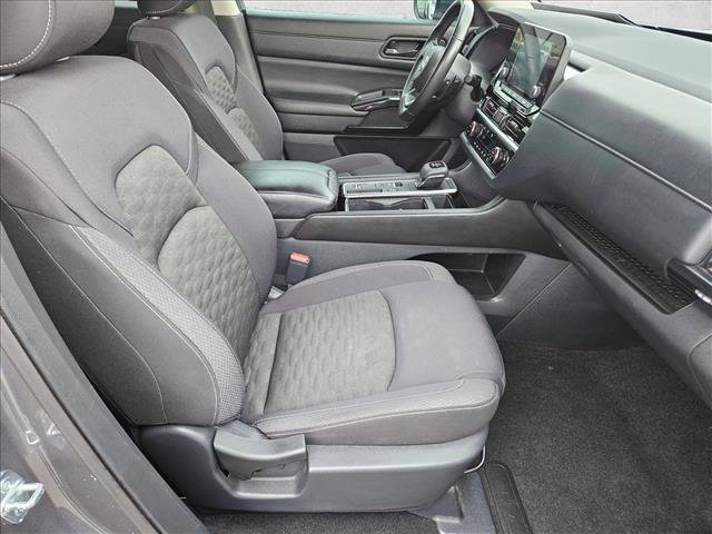 Certified 2024 Nissan Pathfinder SV image 20