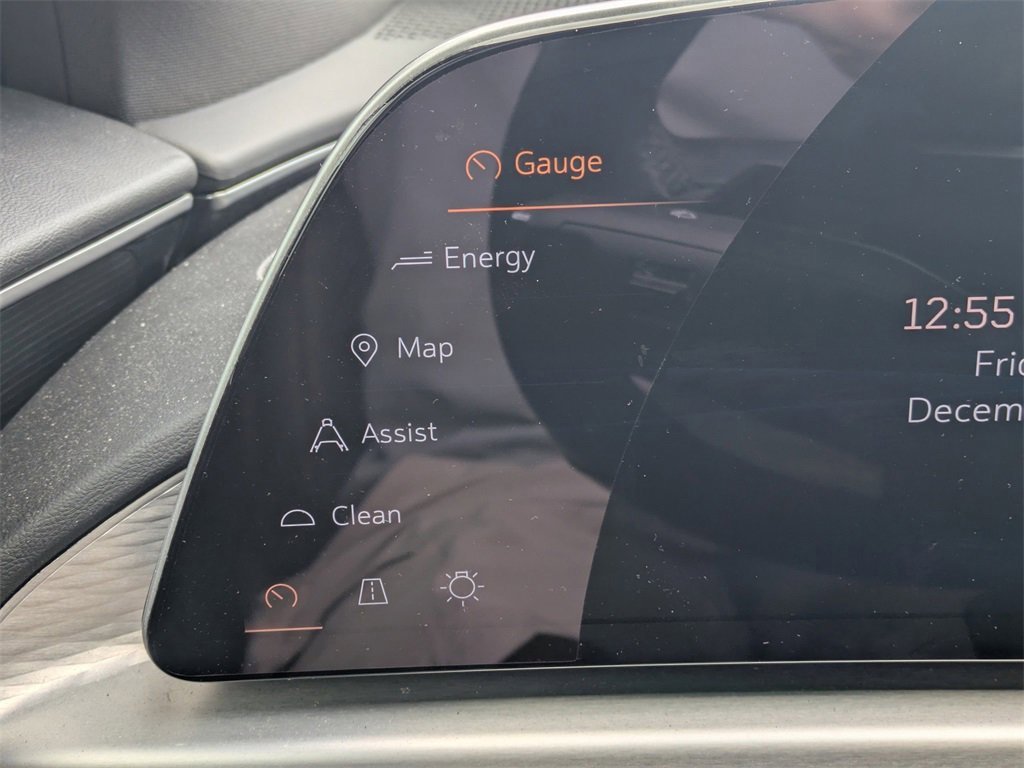 Used 2024 Cadillac Lyriq Luxury image 19